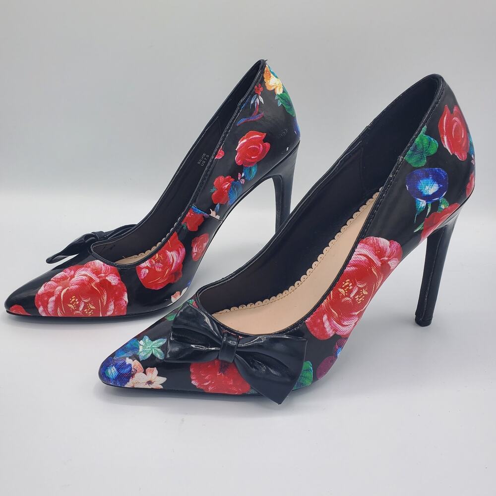 Madison by Shoe Dazzle Silvie Floral Dress Shoe Heel Pump Flowers Bow Accent 7.5